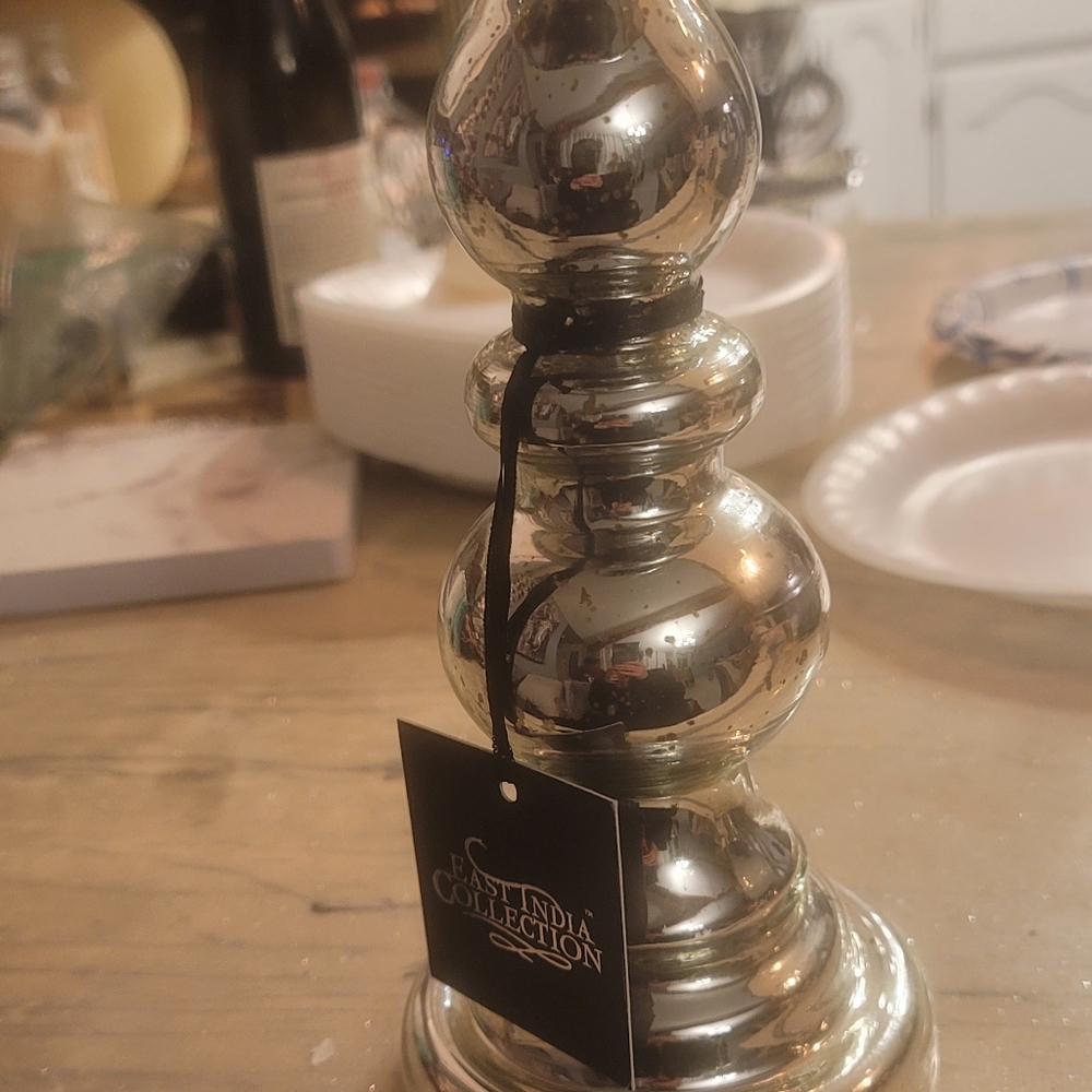 Candle holder